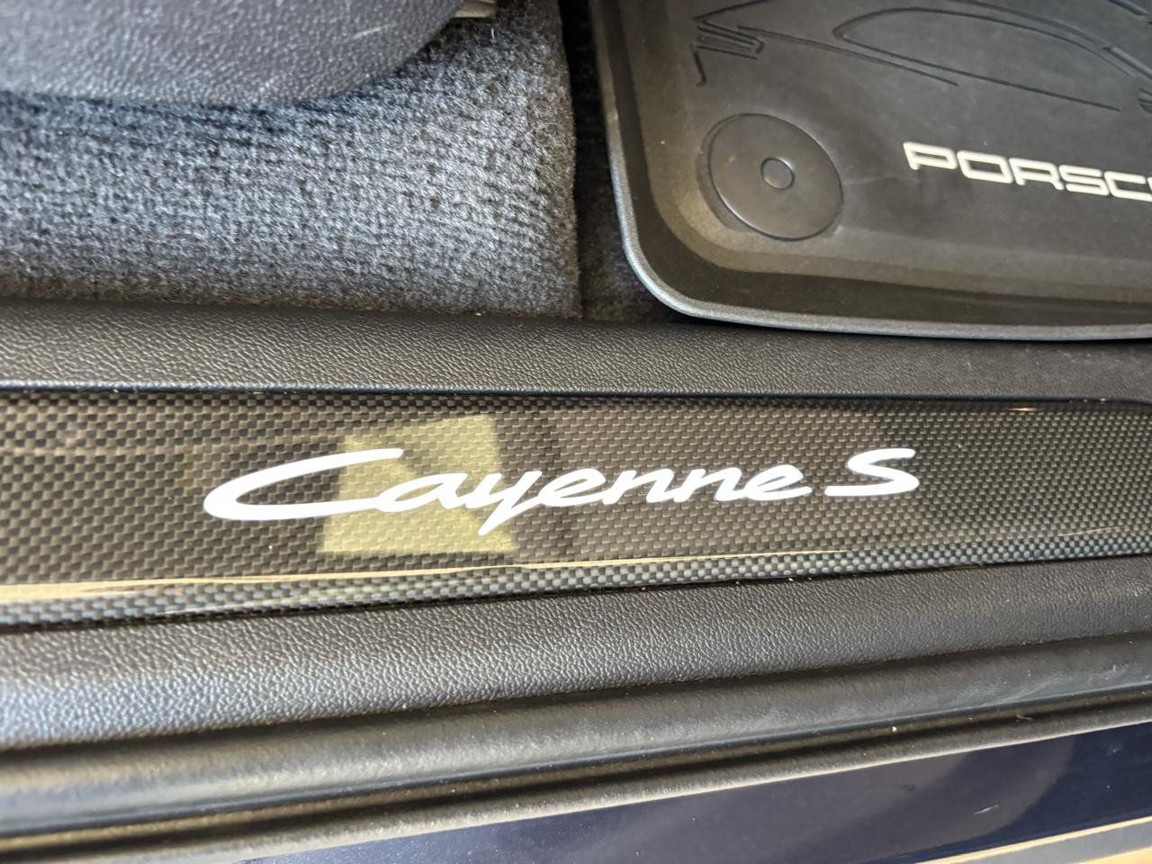 Used 2024 Porsche Cayenne S AWD/4WD image 29