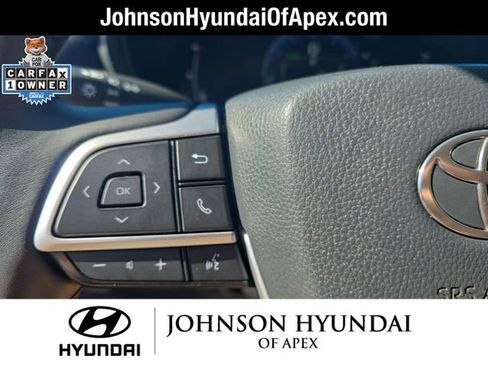 Used 2024 Toyota Grand Highlander XLE image 31