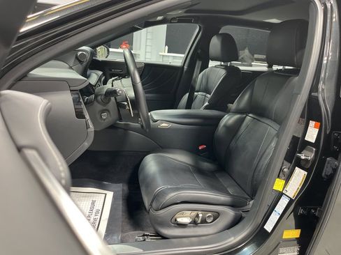 Used 2019 Lexus LS 500 AWD w/ Accessory Package (Z1) image 16