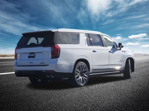 Used 2025 GMC Yukon XL Denali Ultimate image 23