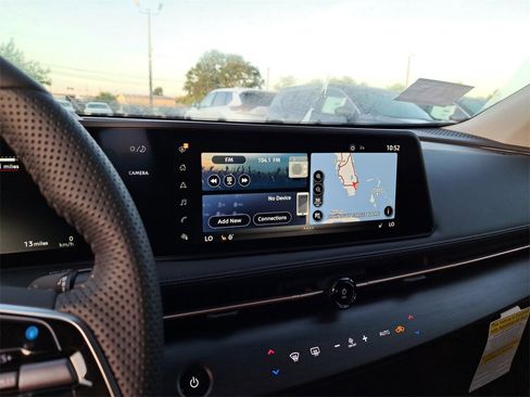 New 2025 Nissan Ariya AWD image 8