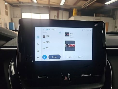 Used 2023 Toyota Corolla Cross XSE image 20