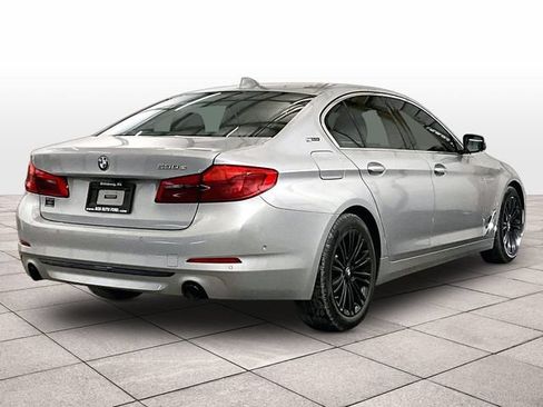 Used 2019 BMW 530e xDrive w/ Convenience Package AWD/4WD image 11