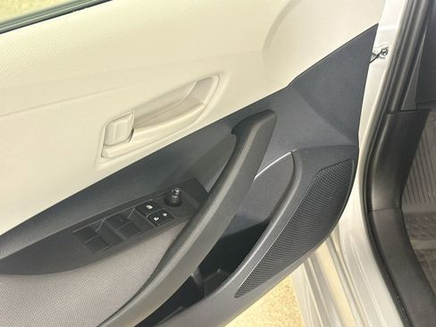 Certified 2024 Toyota Corolla LE image 17