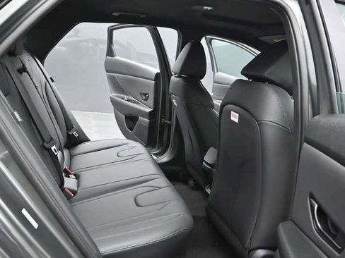 New 2026 Hyundai Elantra SEL Sport FWD image 14