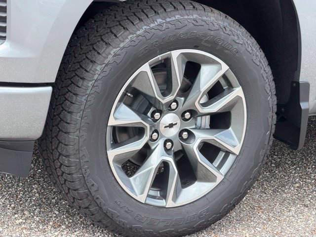 New 2026 Chevrolet Silverado 1500 RST w/ Z71 Off-Road Package AWD/4WD image 9