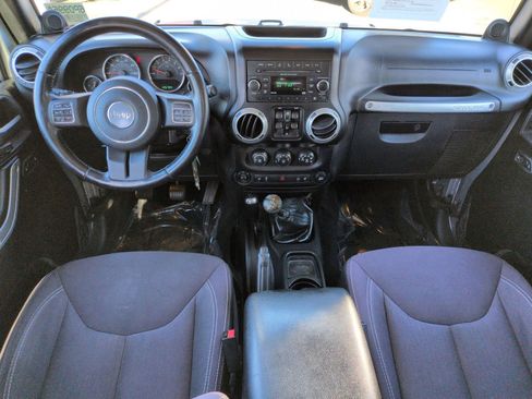 Used 2014 Jeep Wrangler Unlimited Sahara w/ Connectivity Group image 24