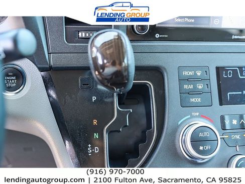 Used 2020 Toyota Sienna XLE Premium image 19