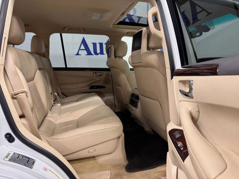 Used 2013 Lexus LX 570 LX 570 Sport Utility 4D image 16