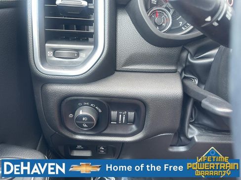 Used 2022 RAM 1500 Laramie AWD/4WD image 19