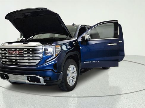 Used 2023 GMC Sierra 1500 Denali AWD/4WD image 10