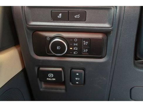 Used 2024 Ford Expedition Limited AWD/4WD image 28