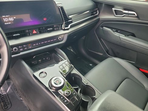 Used 2024 Kia Sportage EX image 20