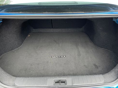 Used 2025 Nissan Sentra SV image 29