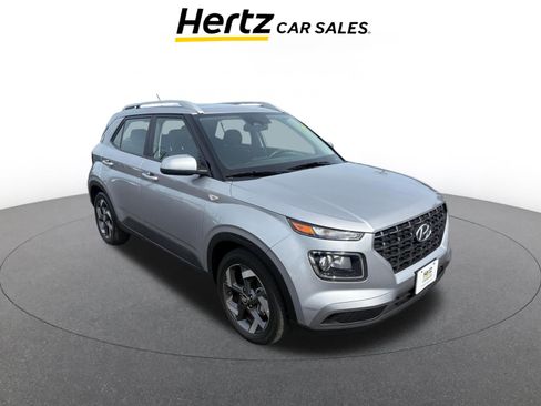 Used 2025 Hyundai Venue SEL image 1