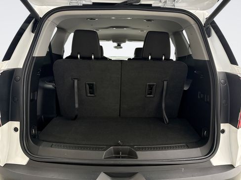 Used 2023 GMC Acadia SLE w/ Driver Convenience Package AWD/4WD image 19