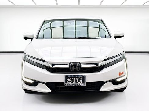 Used 2019 Honda Clarity Plug-In Hybrid image 2