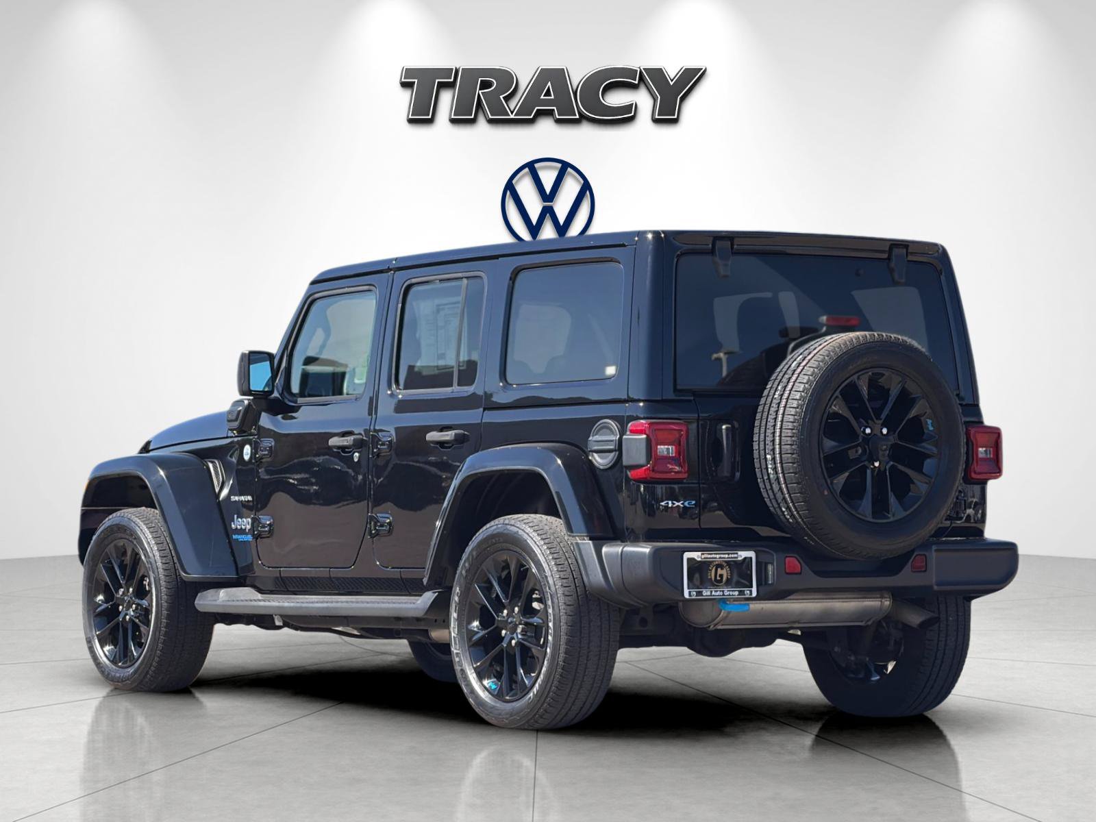 Used 2022 Jeep Wrangler Unlimited Sahara AWD/4WD image 6