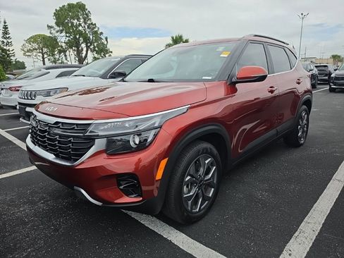 Certified 2024 Kia Seltos S AWD/4WD image 4