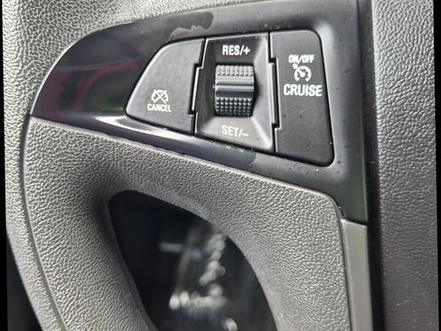 Used 2017 GMC Terrain SLE w/ LPO, Protection Package FWD image 22