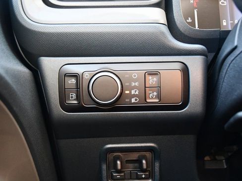 New 2025 Ford Maverick XL w/ Equipment Group 101A image 26