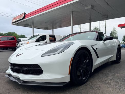 Used 2018 Chevrolet Corvette Stingray Coupe w/ Carbon Flash Badge Package RWD image 14