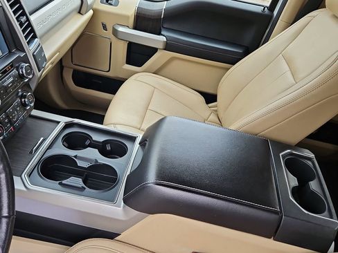 Used 2020 Ford F250 Lariat w/ Lariat Ultimate Package image 18