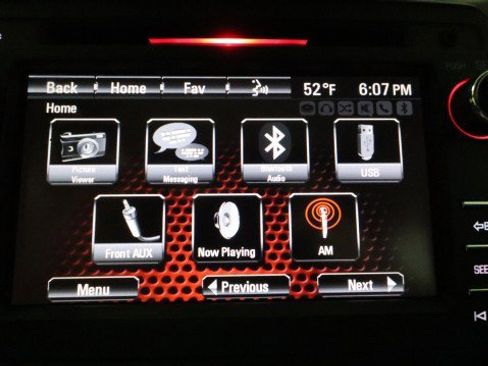 Used 2015 GMC Acadia SLE image 17