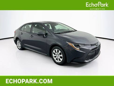 Used 2024 Toyota Corolla LE FWD image 1