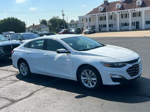 Used 2025 Chevrolet Malibu LT FWD image 3