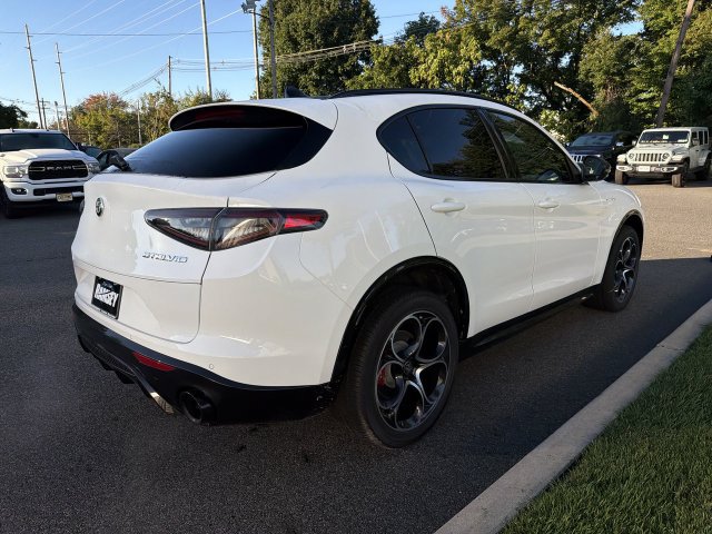 New 2026 Alfa Romeo Stelvio Sprint w/ Convenience Package AWD/4WD image 8