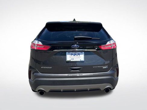 Used 2019 Ford Edge Titanium w/ Equipment Group 301A AWD/4WD image 8