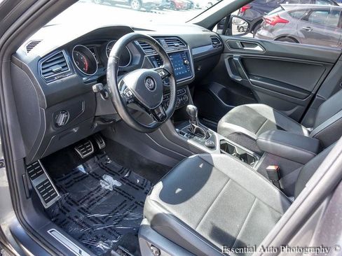 Used 2021 Volkswagen Tiguan SE R-Line AWD/4WD image 10