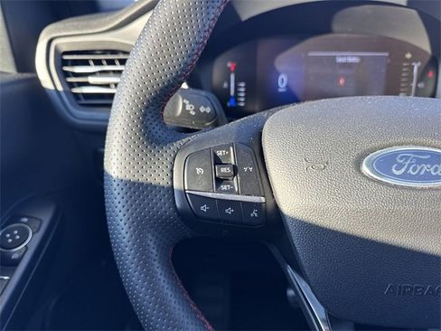 Certified 2023 Ford Escape ST-Line image 16