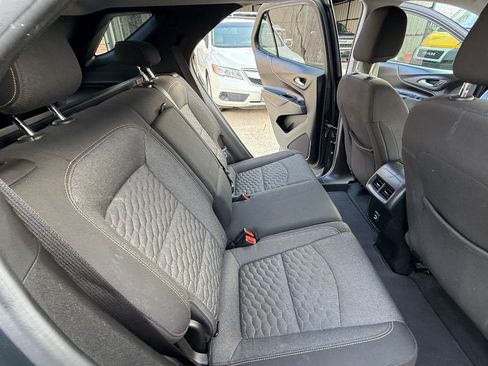 Used 2020 Chevrolet Equinox LT w/ Driver Convenience Package FWD image 17
