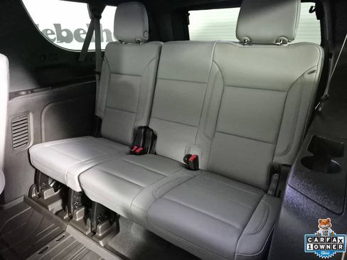 Used 2023 Chevrolet Suburban Z71 w/ Z71 Off-Road Package AWD/4WD image 29