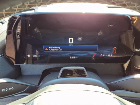 Used 2025 Chevrolet Traverse LT w/ Enhanced Driving Package image 11