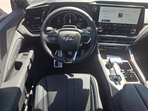 New 2026 Lexus TX 500h AWD image 7