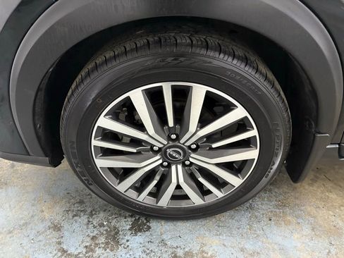 Used 2023 Nissan Kicks SR w/ SR Premium Package image 22