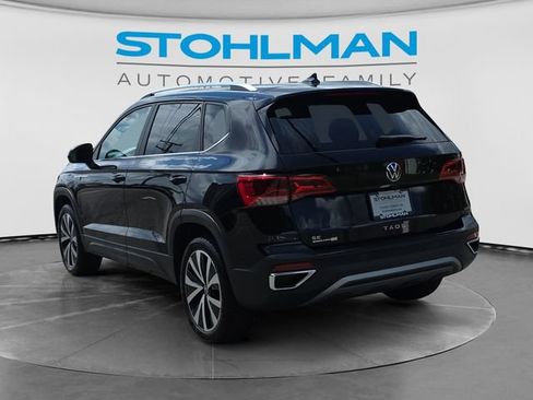Certified 2023 Volkswagen Taos SE w/ Panoramic Sunroof Package FWD image 7