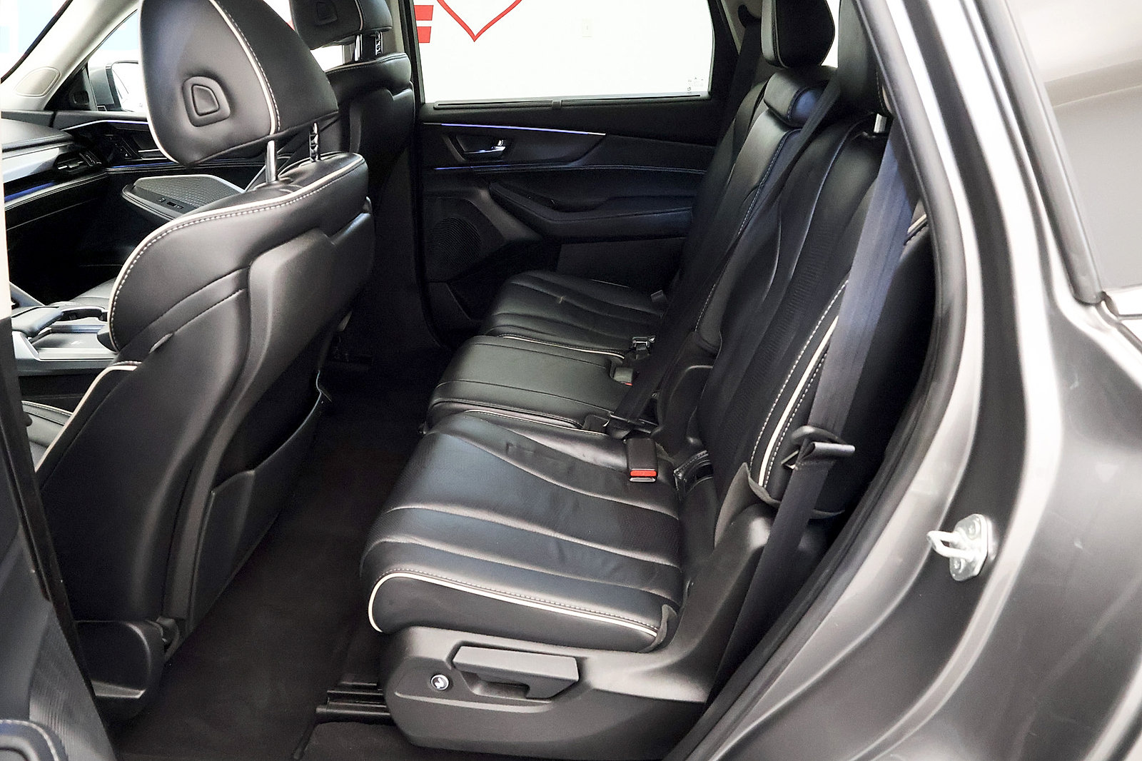 Used 2023 Acura MDX w/ Advance Package AWD/4WD image 14