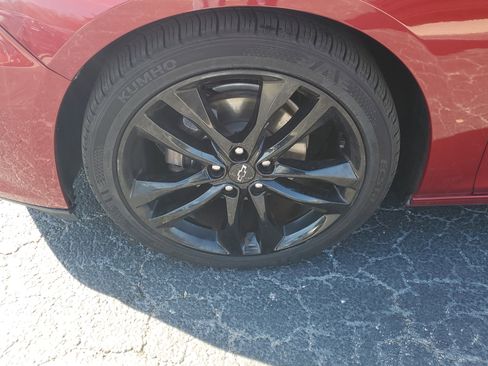 Used 2021 Chevrolet Malibu LT w/ Leather Package image 4