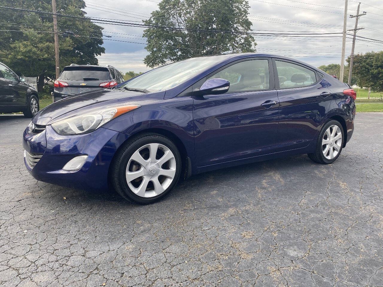 Used 2013 Hyundai Elantra Limited FWD image 2