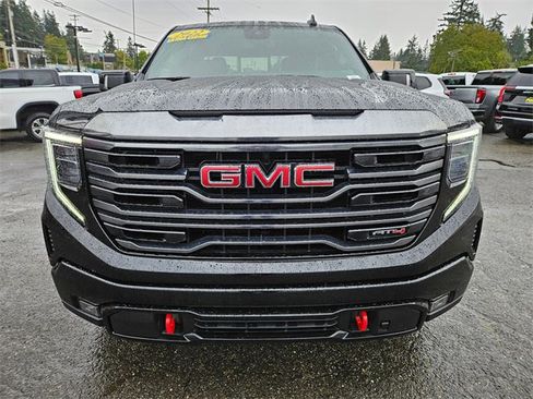 Used 2022 GMC Sierra 1500 AT4 w/ AT4 Preferred Package image 8