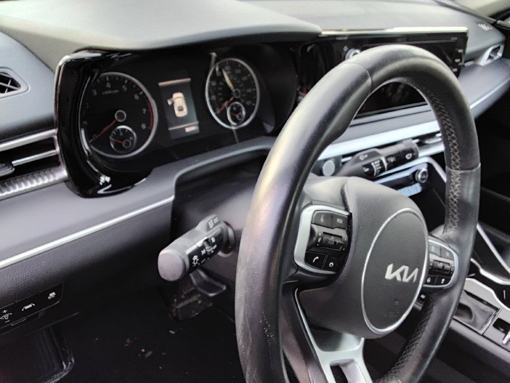 Used 2024 Kia K5 GT-Line AWD/4WD image 8