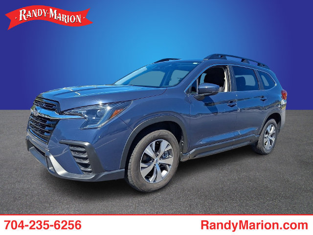 Used 2025 Subaru Ascent Premium AWD/4WD image 1
