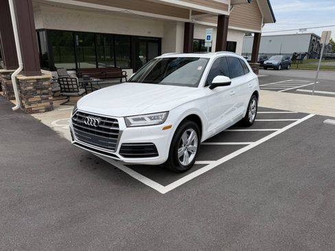 Used 2018 Audi Q5 2.0T Premium Plus AWD/4WD image 2