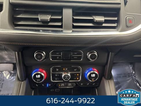 Used 2023 GMC Yukon XL AT4 AWD/4WD image 3