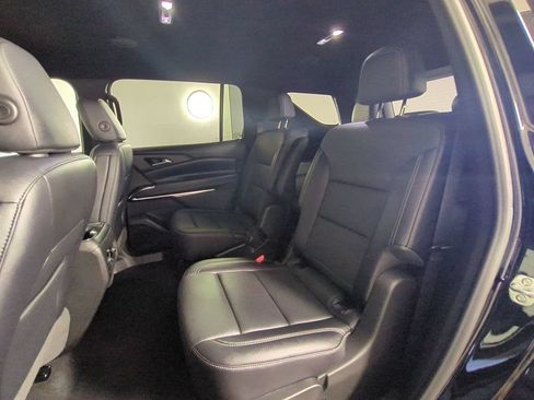 Used 2026 Chevrolet Traverse LT FWD image 17