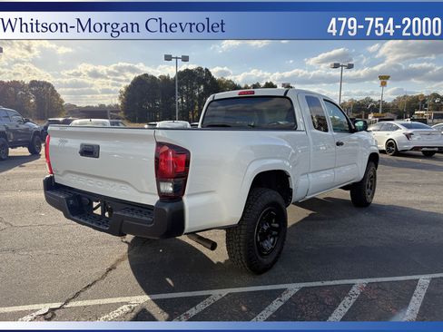 Used 2021 Toyota Tacoma SR image 5